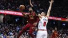 Nba, Cleveland-Chicago 145-134 OT: highlights