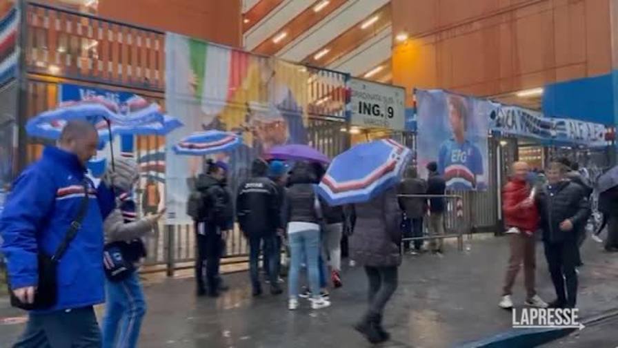 Vialli, il video dell'omaggio dei tifosi della Sampdoria prima della  partita contro il Napoli- Video Gazzetta.it