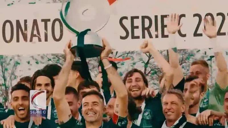 Serie B, Promosse Catanzaro, Reggiana E Feralpisalò: La Festa Delle ...