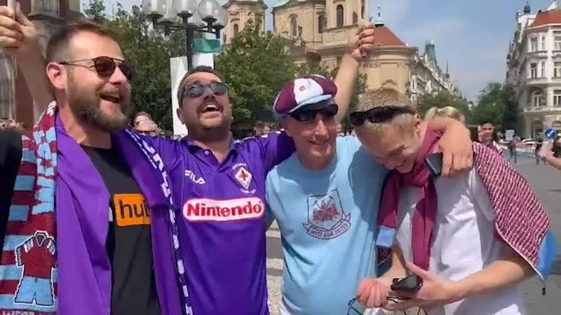 Fiorentina West Ham I Tifosi Viola A Praga Prima Della Partita Video Gazzettait 