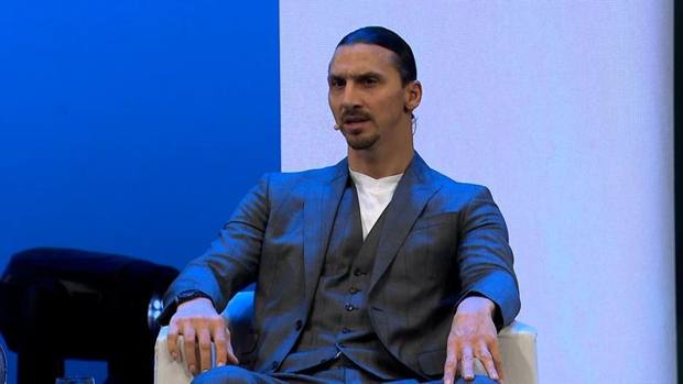 La battuta di Ibrahimovic: "Futuro nel Milan? Magari torno a giocare"